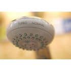 Malonios maudynės vonioje