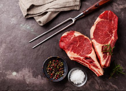 Kokia mėsa yra naudingesnė: raudona ar balta?