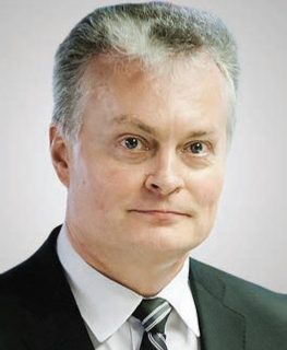 Ekonomistas Gitanas Nausėda: apie Lietuvos ir pasaulio ekonomikos prognozes ir… farmacijos specialistų atlyginimus  