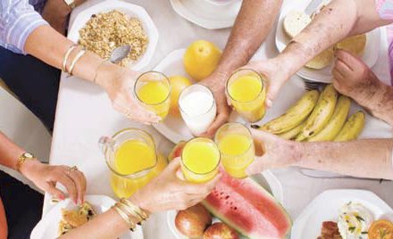 Pusryčių stalas – dienos bendravimo pradžia