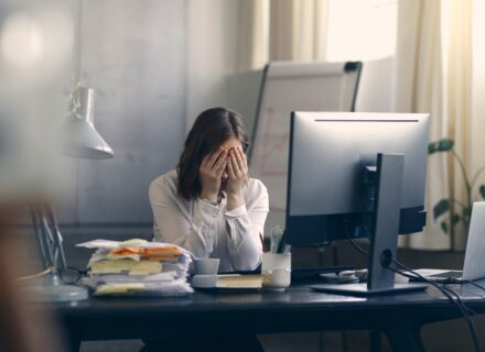 Stresas darbe: kaip išlaikyti emocinę pusiausvyrą?